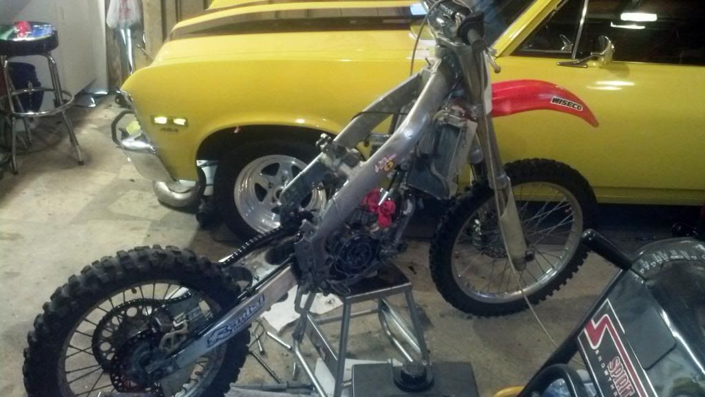 removing swingarm pivot bolt harley